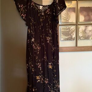 Terra & Sky Black Floral Maxi Dress